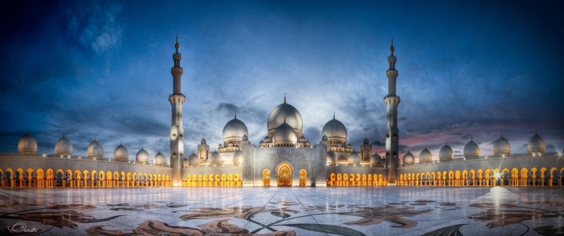 Белоснежная мечеть шейха Заида в Абу-Даби