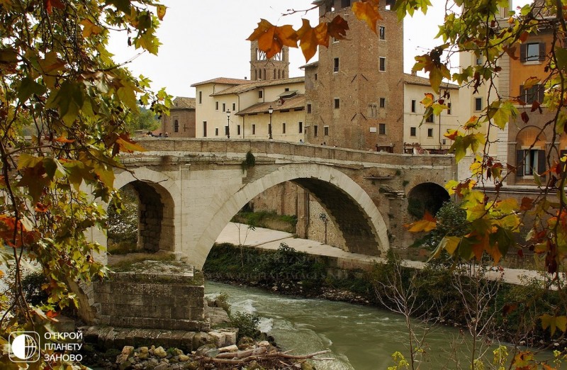 Самый древний мост Рима - мост Фабричо