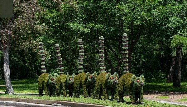 Выставка цветочных скульптур в Ботаническом саду Монреаля