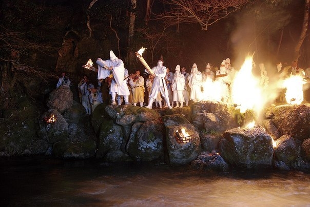 Церемония Воды и Огня