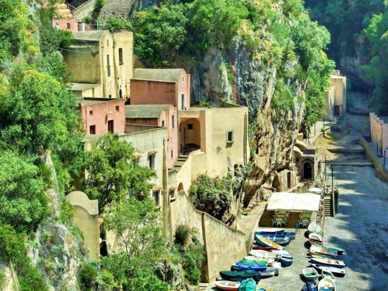 Несуществующая деревня в Италии