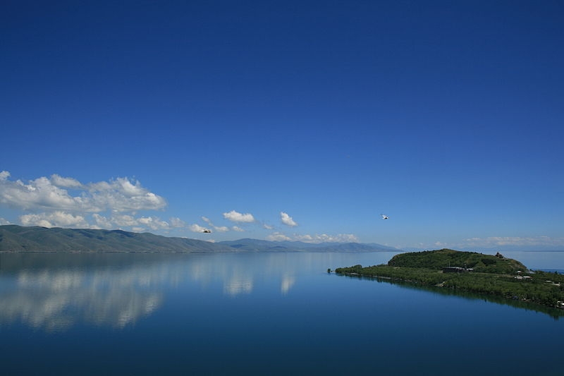 Озеро Севан - достояние Армении