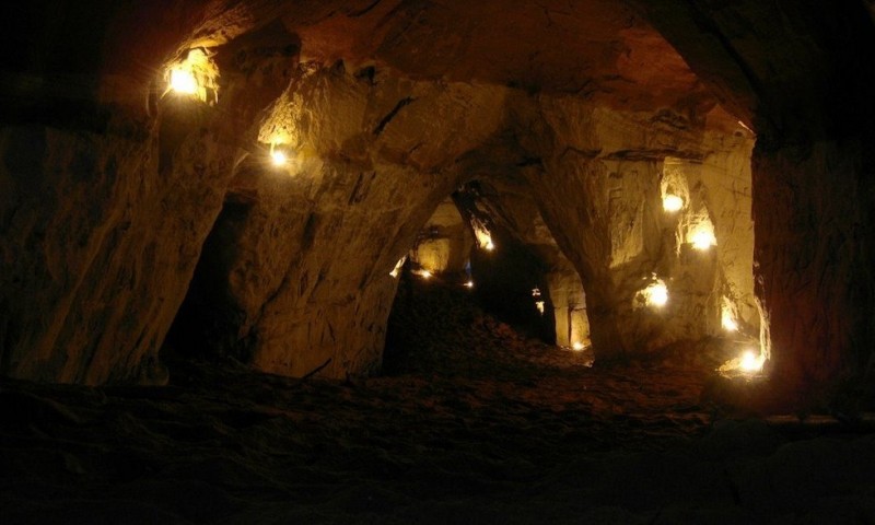 Оредежские пещеры: геологическое чудо Петербурга (Россия)