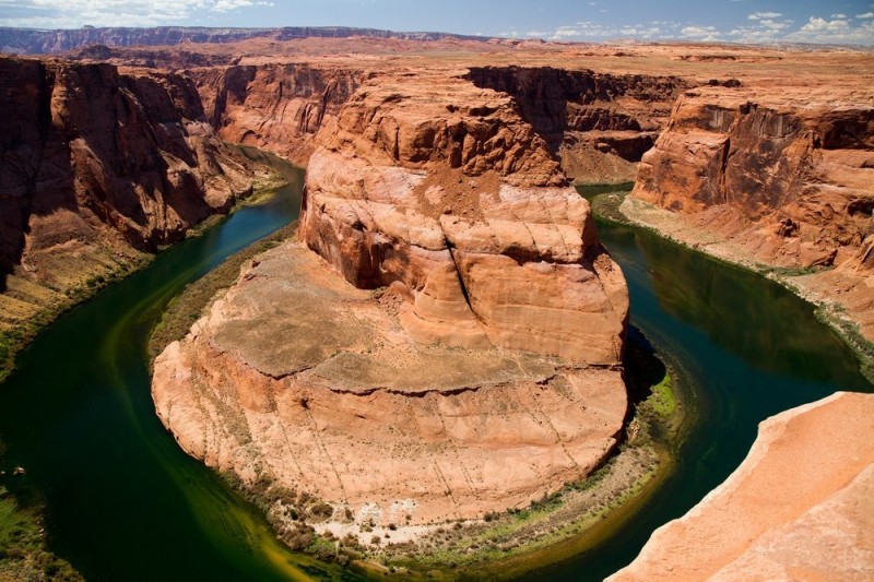 Излучина реки Колорадо в близи г. Пэйдж и ущелье Wave. Аризона. США.