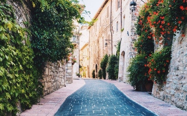 Ассизи — живописный городок в итальянском регионе Умбрия