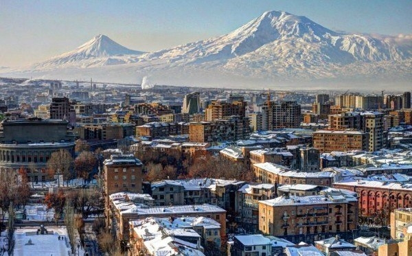 Удивительно красивая зима в Армении