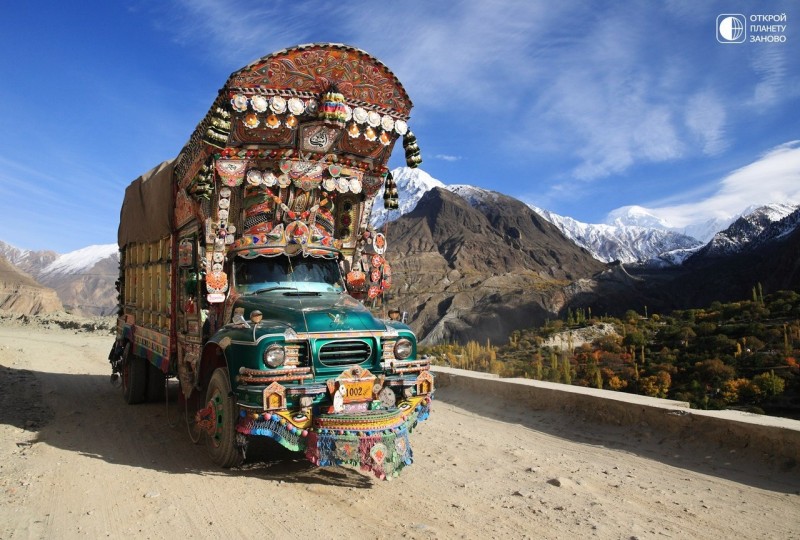 Пакистанские грузовики это настоящие произведения искусства на колесах