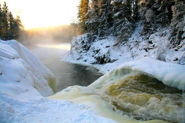 Водопад Кивач, республика Карелия, Россия