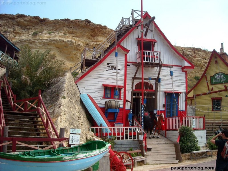 Деревня Попай - комплекс развлечений в честь фильма, бухта Анкор-Бэй, Меллиеха, Мальта