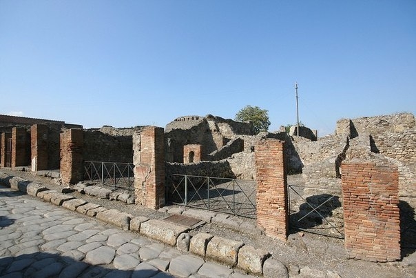 Древнеримский город Помпеи, Италия