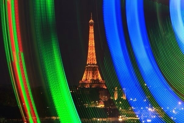Ночной Париж. Франция