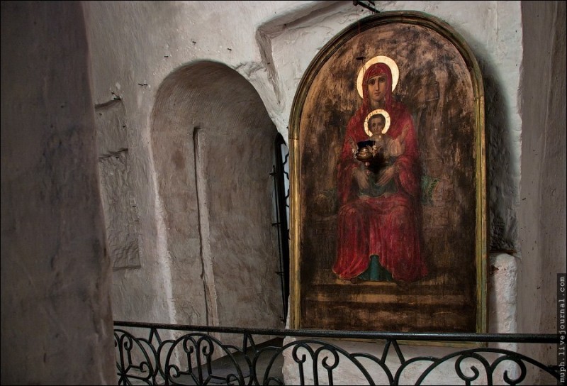 Костомаровский Спасский женский монастырь