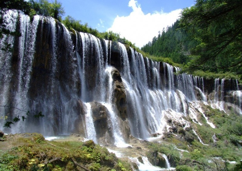 Сказочный водопад Нуорилан, оживающий с лучами солнца