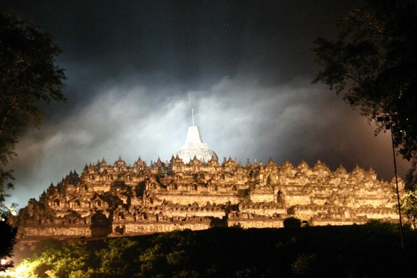 Буддистский храм Боробудур