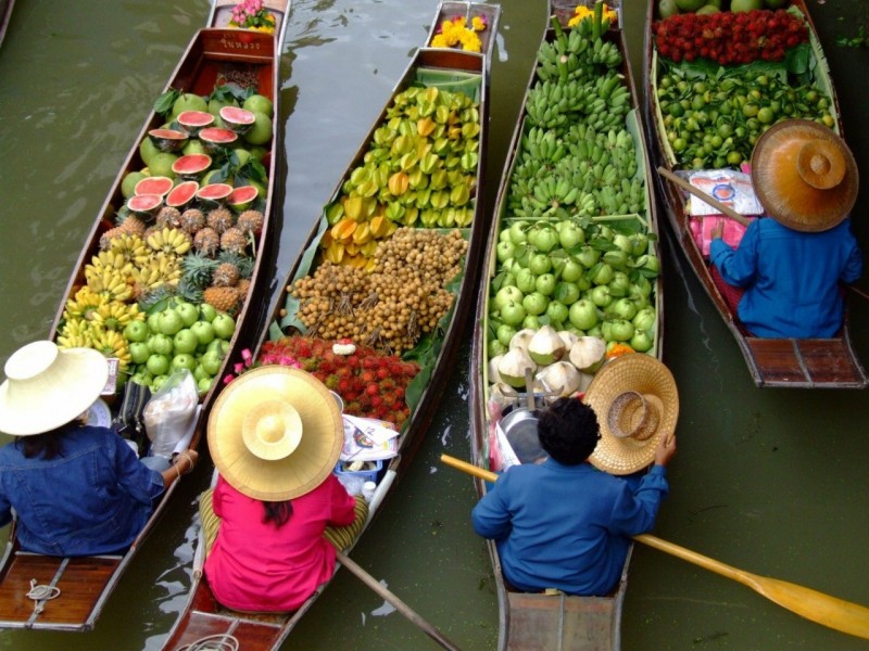 Бангкок - торговля на воде