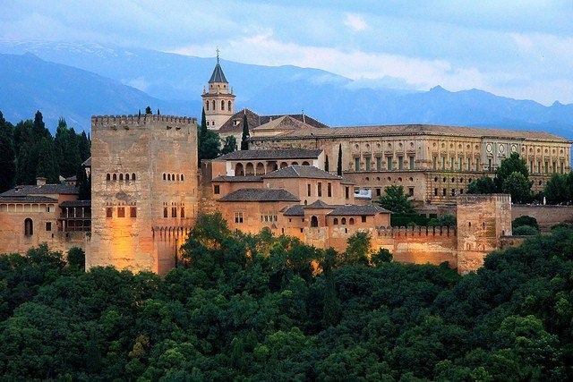 Альгамбра в Гранаде, Испания