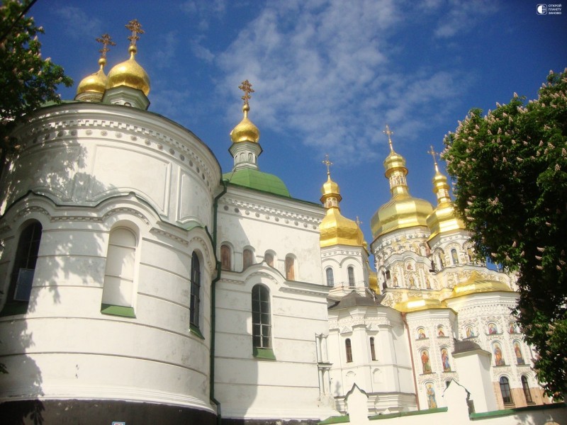 Киево-Печерская Лавра - знаменитая православная обитель Украины