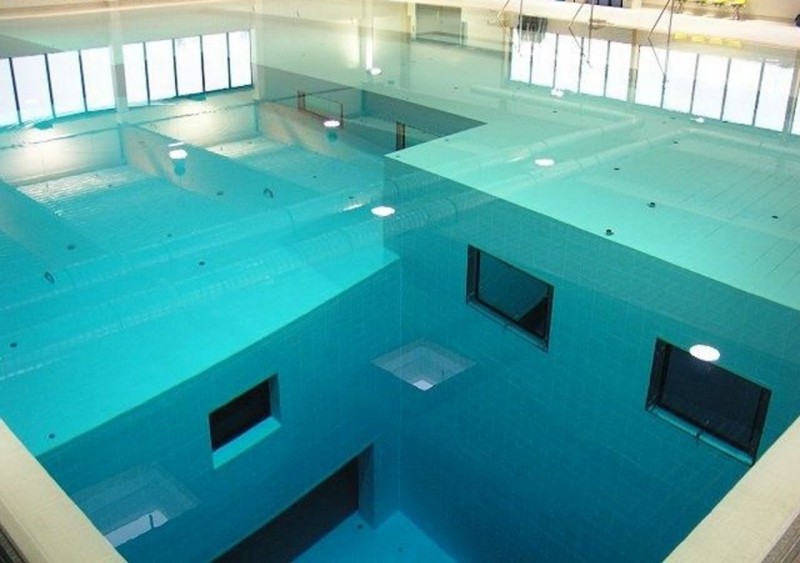 Самый глубокий бассейн в мире