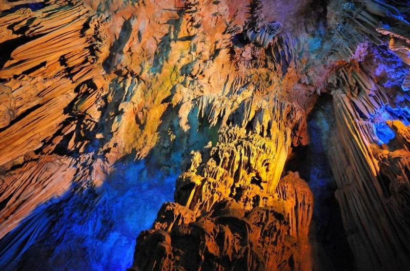 Пещера тростниковых флейт