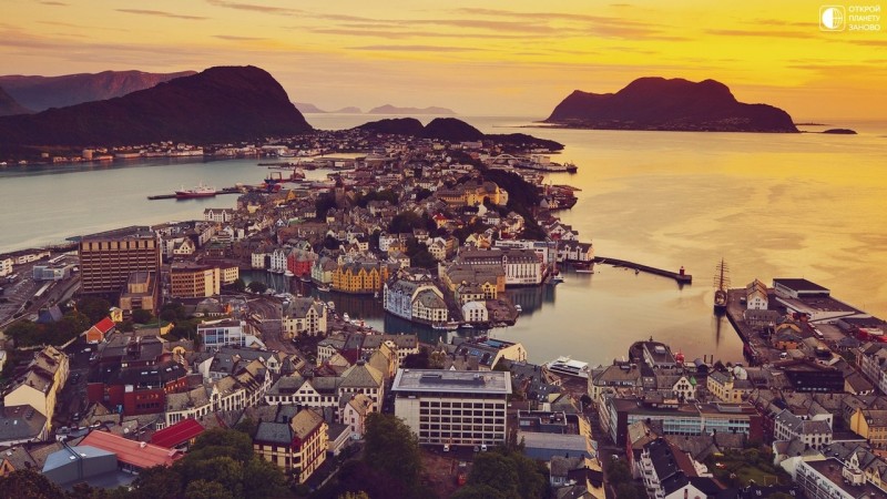 Чудесный норвежский городок Олесунн