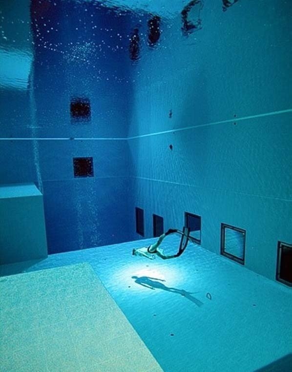 Самый глубокий бассейн в мире