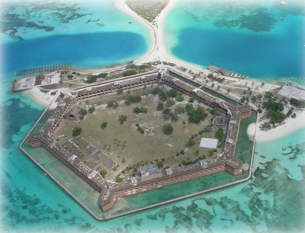 Форт-Джефферсон в Мексиканском заливе