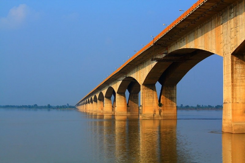 Индийский мост Махатма Ганди Сету — самый длинный мост в Азии