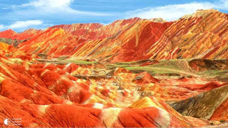 Цветные скалы Чжанъе Цветные скалы Чжанъе