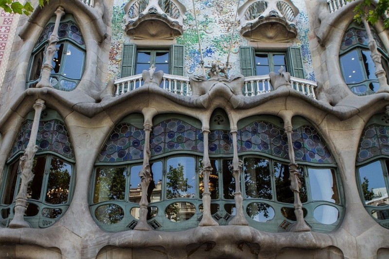 Барселона - дом в стиле Гауди