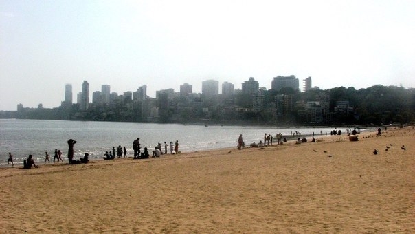 Чоупатти пляж - место отдыха жителей индийского города Мумбаи