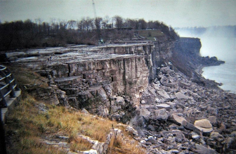 Ниагарский водопад остановился на 4,5 месяца.