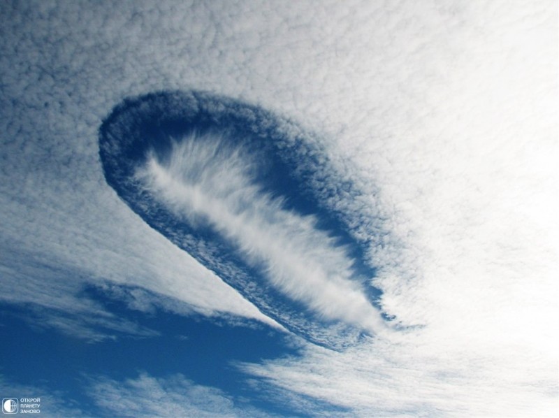 Эффект Fallstreak в перисто-кучевых облаках