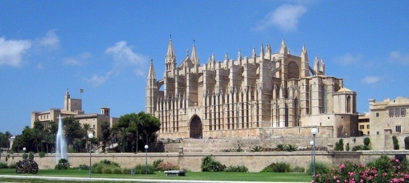Кафедральный собор Святой Марии на Мальорке (Испания)