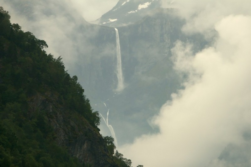 Водопад Мардалсфоссен