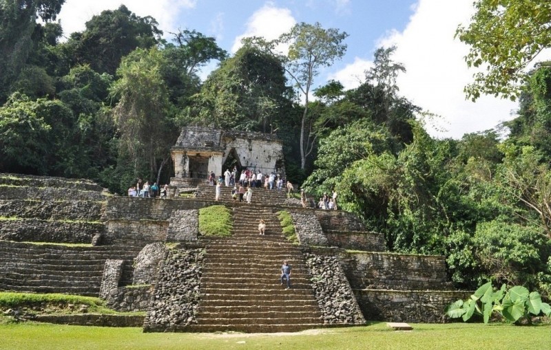 Паленке - затерянный в джунглях город майя