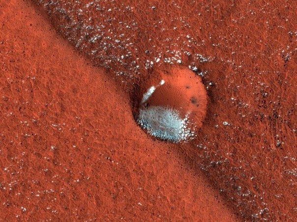 Снимки Марса, сделанные на камеру HiRISE с самым большим телескопом в глубоком космосе
