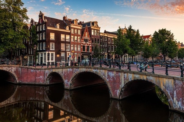 Красочный Амстердам