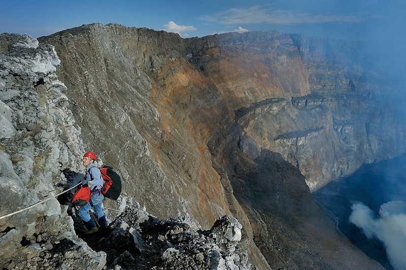 Самое большое озеро лавы в мире