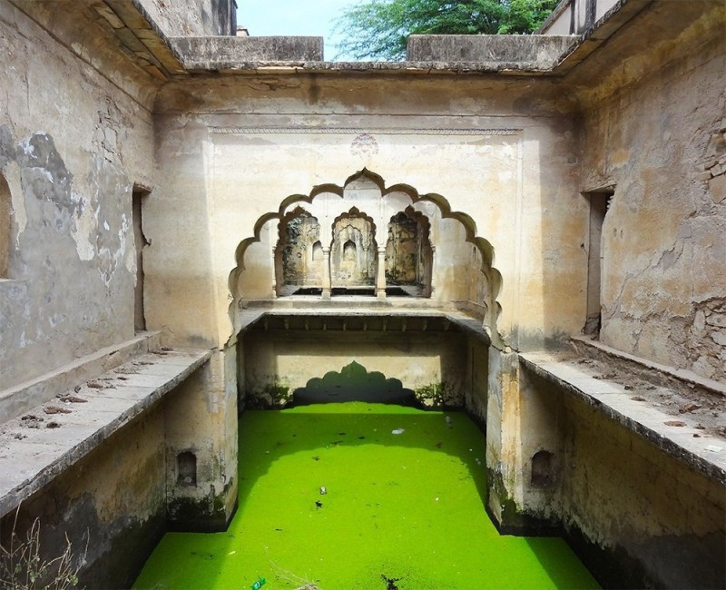 Это не индийские храмы. Это подземные колодцы невероятной красоты