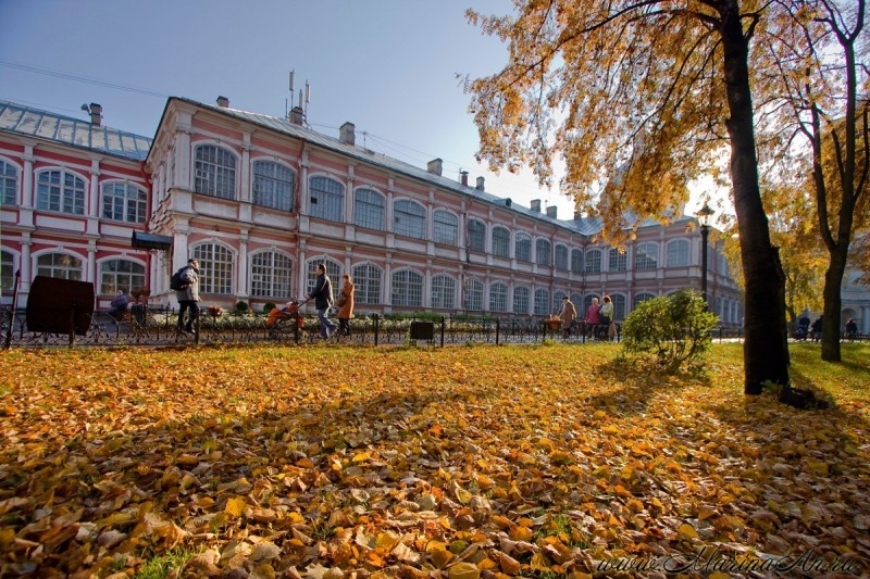 Александро-Невская Лавра в Санкт-Петербурге 0