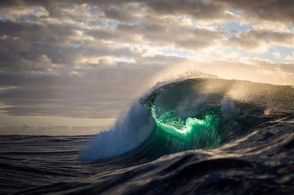 Феноменальные фотографии океанских волн