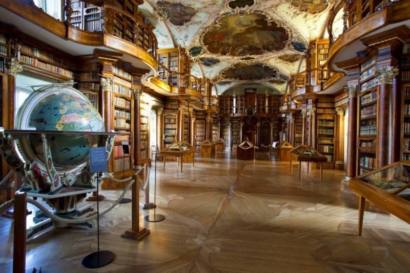 Библиотека Санкт-Галленского монастыря (Швейцария) 5