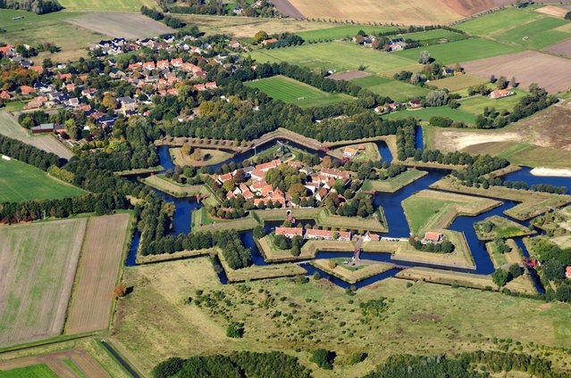 Крепость Буртанж в Нидерландах