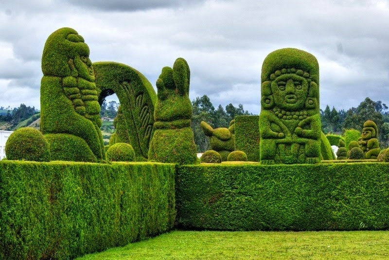 Кладбище-топиарий - самая необычная достопримечательность Эквадора 0