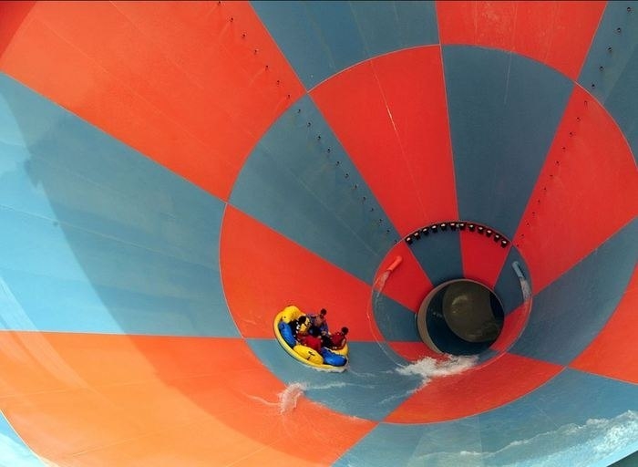 Аквапарк Yas Waterworld Аквапарк Yas Waterworld