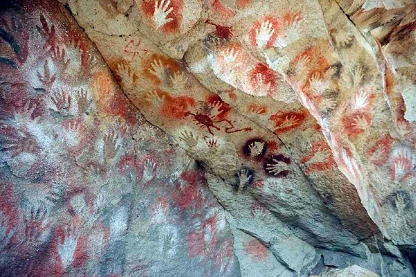 Пещера рук Куэва-де-лас-Манос