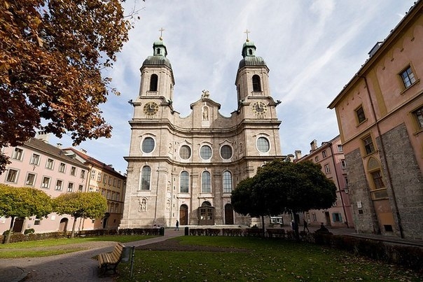 Собор Святого Иакова в Инсбруке, Австрия.