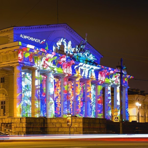 чудо света мэппинг шоу. фестиваль чудо света 2022 в спб. шоу в петербурге. световое шоу в спб. фестиваль огня в санкт петербурге.