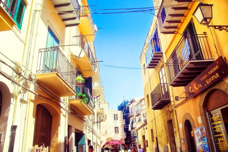 Солнечный Чефалу, Сицилия, Италия