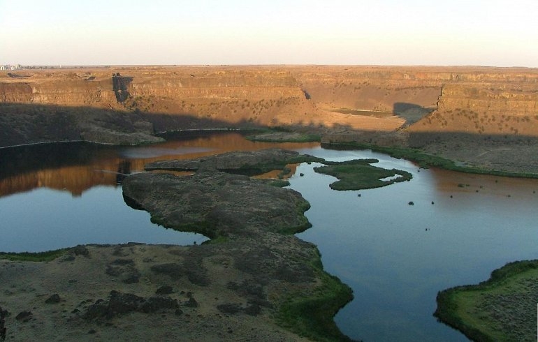 Сухие водопады. Водопад из Прошлого